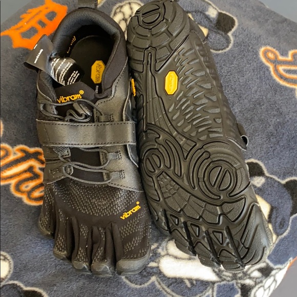 Vibram five fingers - Picture 1 of 4